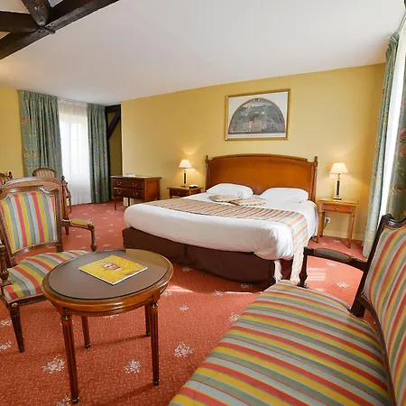 Hotel Chateau De 4*
