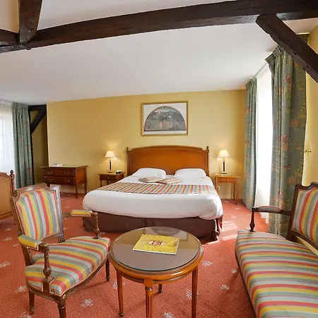 Chateau De Hotel Sancy (Seine-et-Marne)