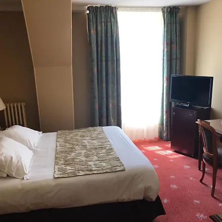 Chateau De Hotel Sancy (Seine-et-Marne)