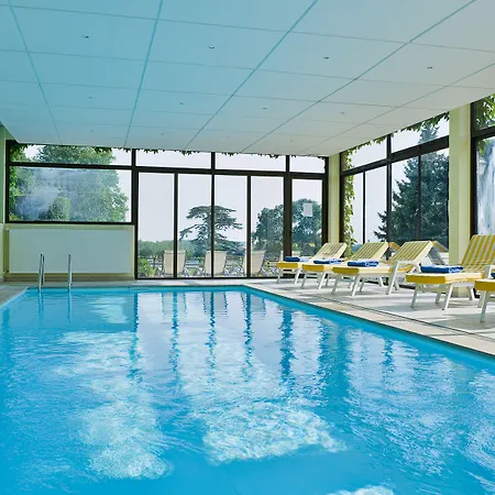 Chateau De Hotel Sancy (Seine-et-Marne)