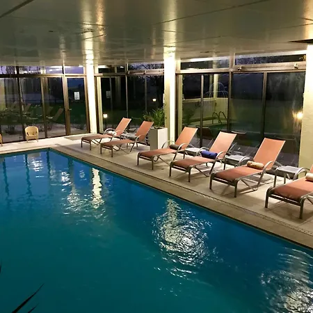 Chateau De Hotel 4*