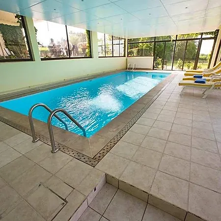 Chateau De 4*