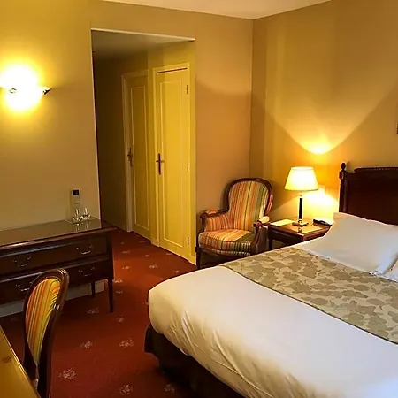 Chateau De 4*