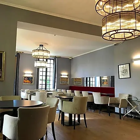 Hotel Chateau De 4*