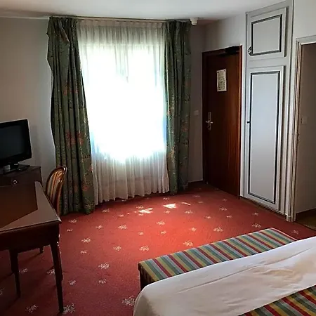 Hotel Chateau De 4*