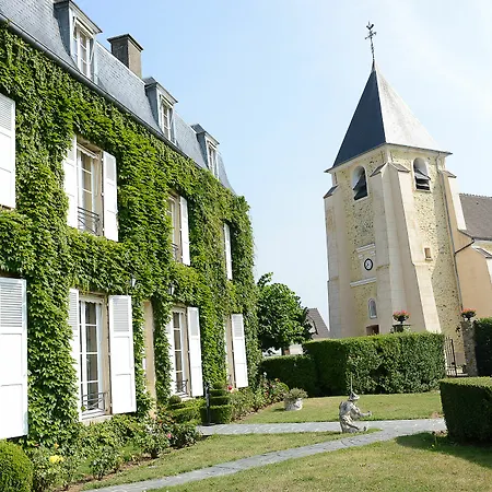 Chateau De Hotel 4*
