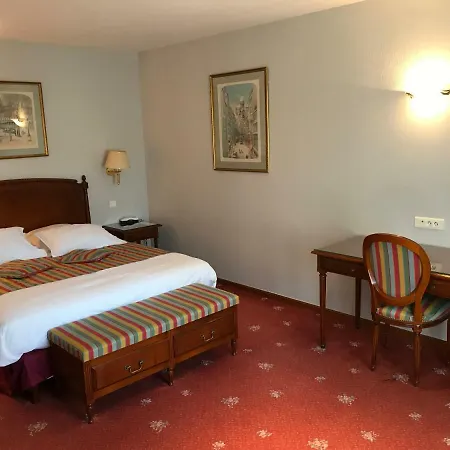 Hotel Chateau De 4*