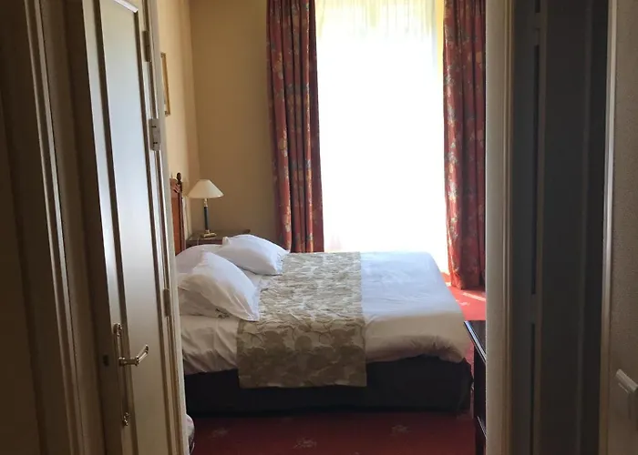 Chateau De Hotel Sancy (Seine-et-Marne)